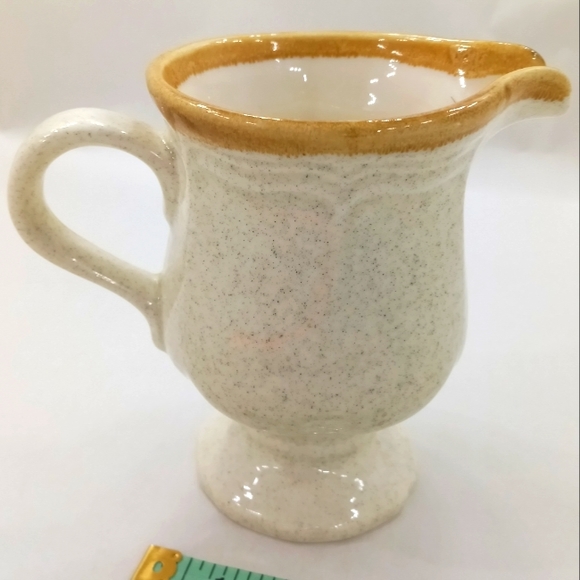 MIKASA Vintage Creamer Stoneware - Picture 1 of 7